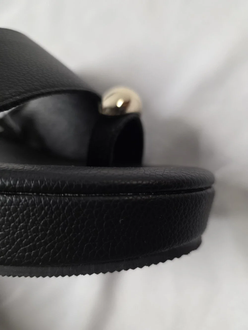 Jones New York Junely Black Platform Slide Sandals with Goldtone Accent Size 8